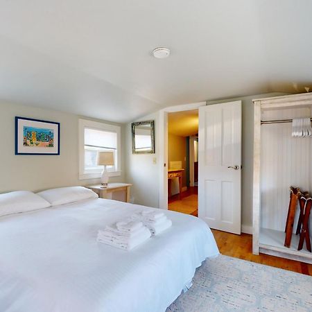 Cape Landing Cottage Брюстър Екстериор снимка